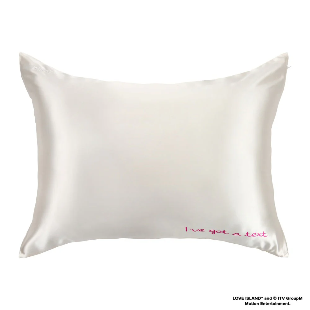 Pillowcase - Love Island™ - I've Got a Text - Queen - Image 3